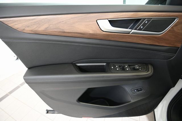 2026 Volkswagen Atlas SE w/Tech - Photo 23