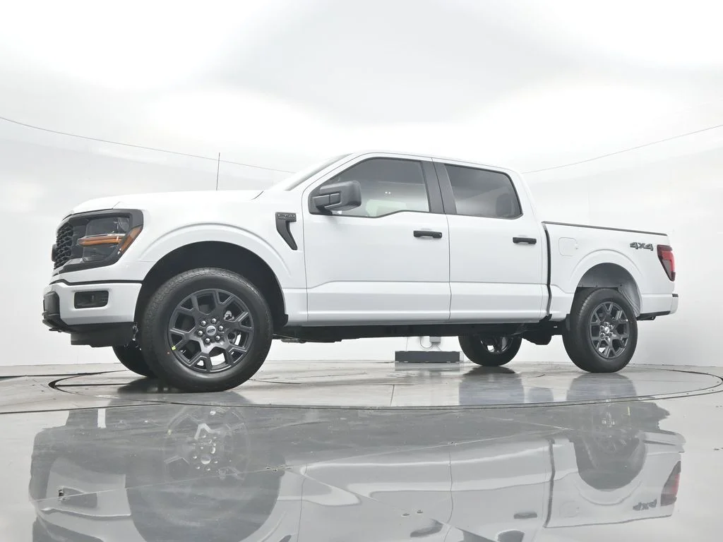 New 2026 Oxford White Ford STX® image 32