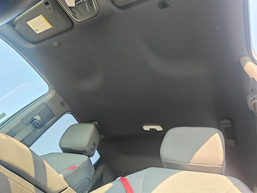 Used 2023 Black Chevrolet Z71 image 24
