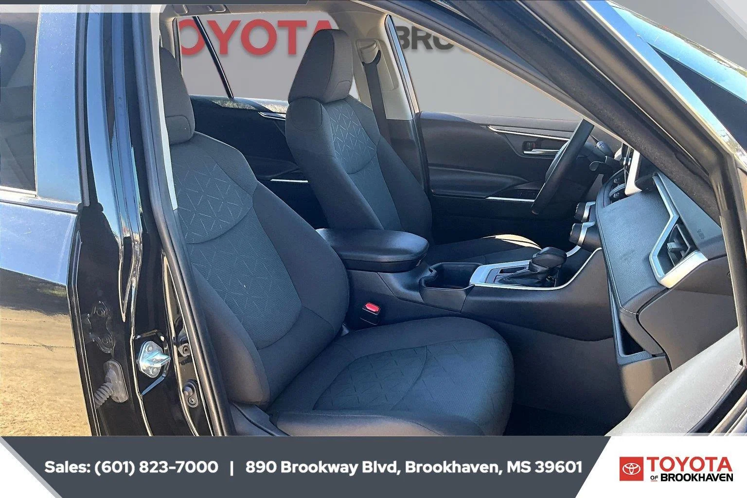 Used 2024 Midnight Black Metallic Toyota XLE image 6