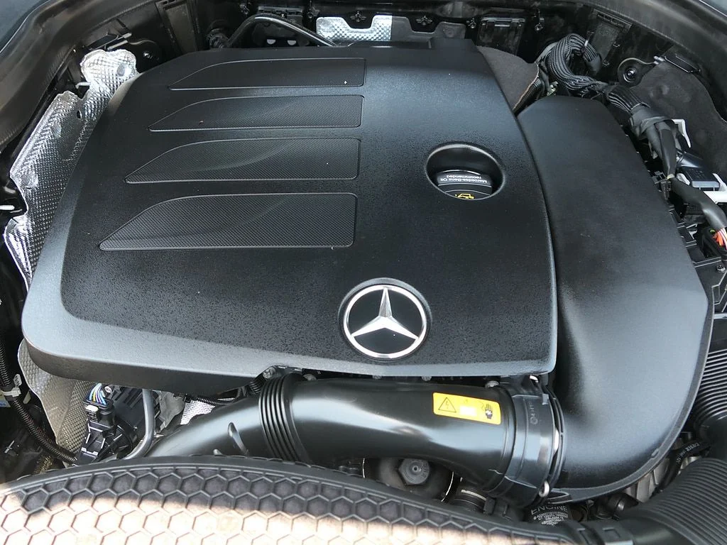 Used 2022 Gray Mercedes-Benz GLC 300 image 30