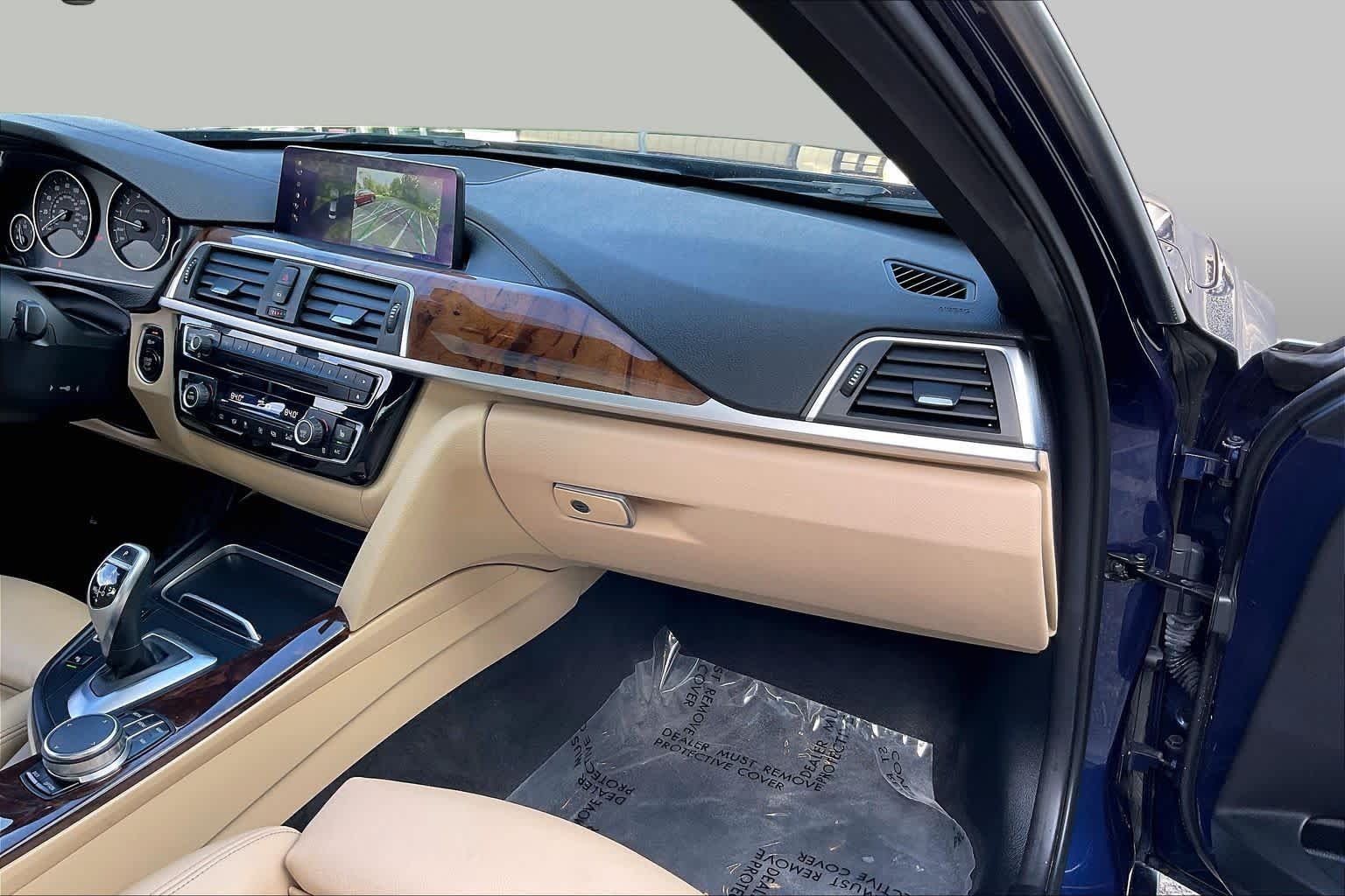 Used 2018 Mediterranean Blue Metallic BMW 330i xDrive image 18