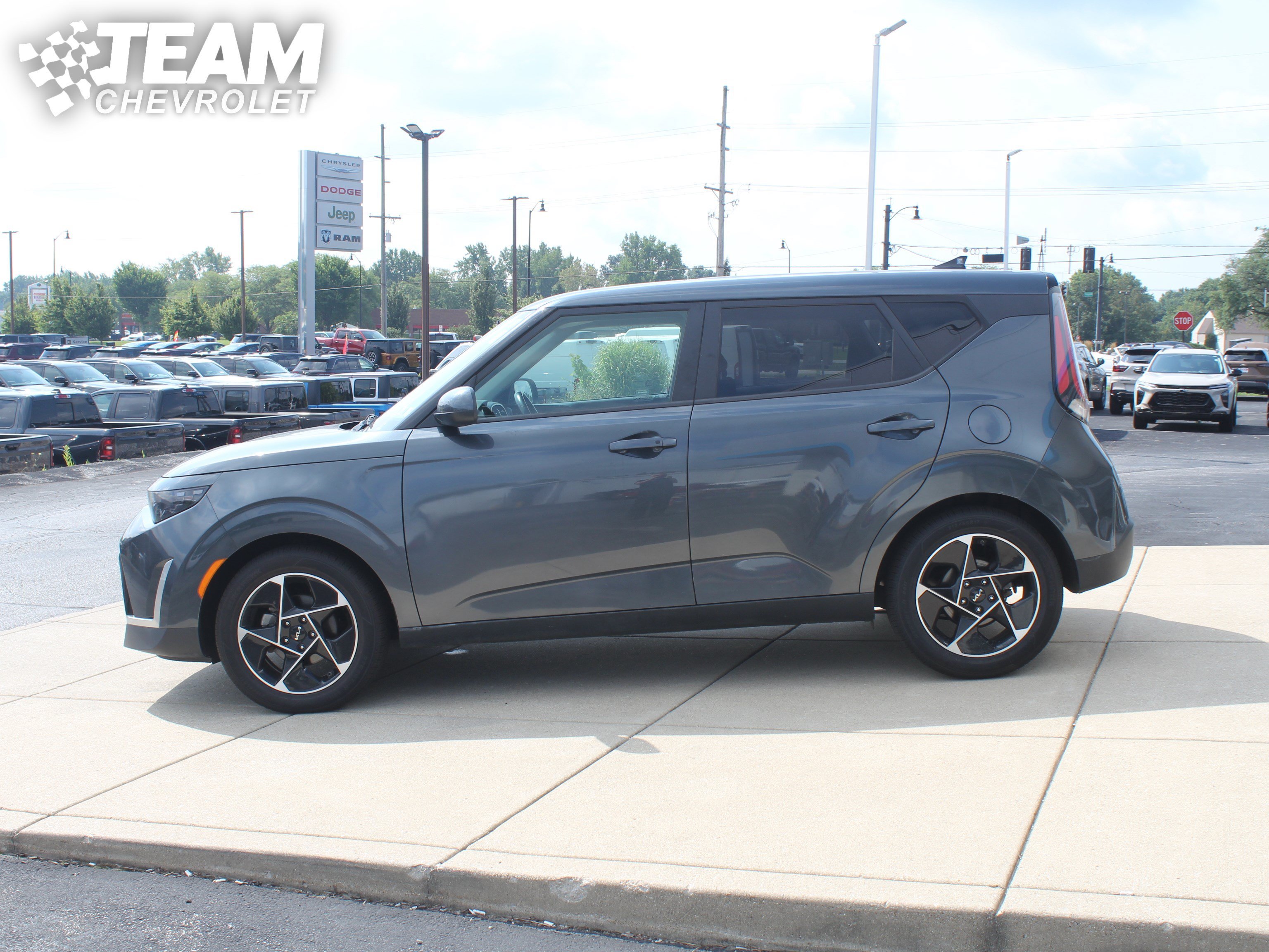 2023 Kia Soul EX - Photo 7