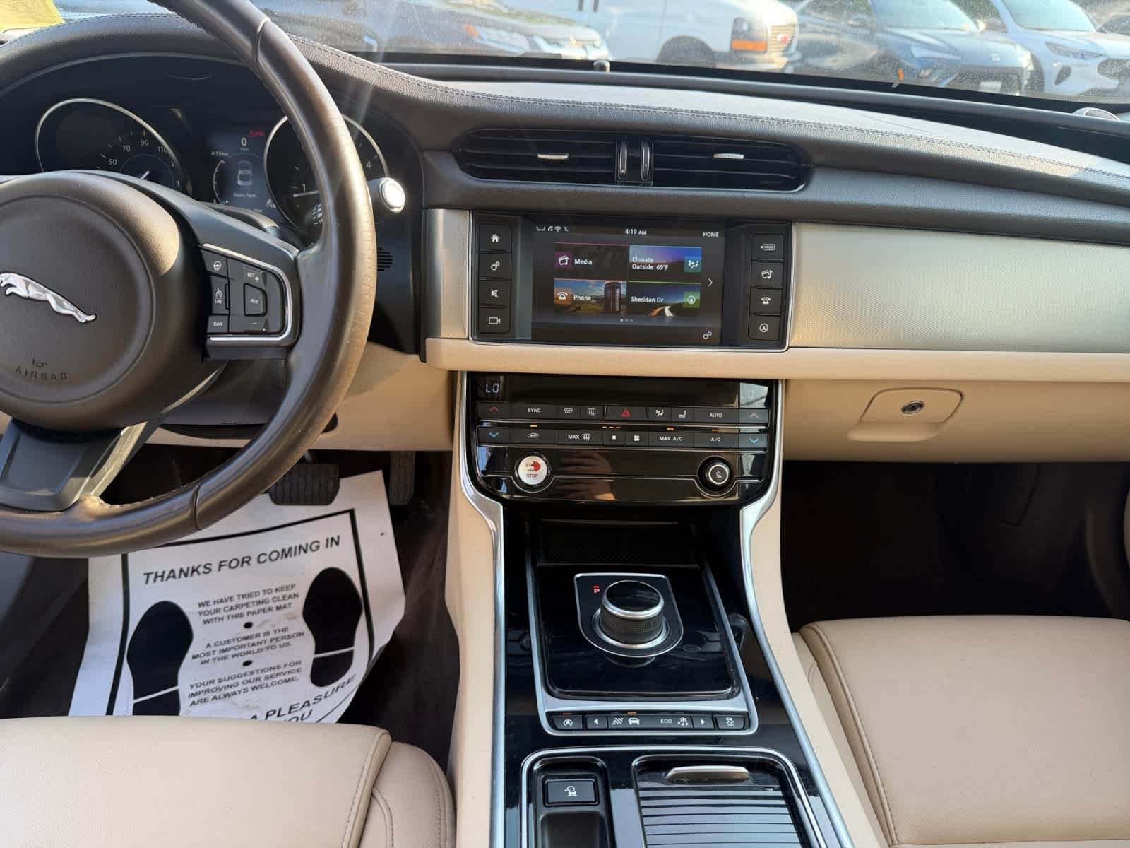 Used 2017 Ebony Jaguar 20d Premium image 18