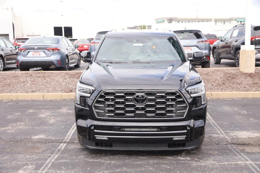 New 2026 Midnight Black Metallic Toyota  Platinum image 3