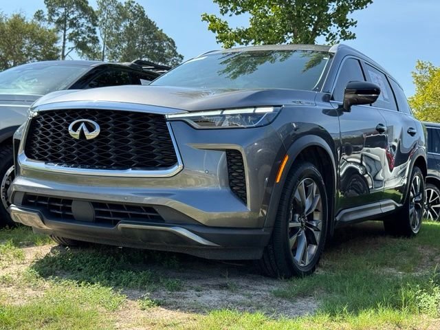 Used 2022 Gray INFINITI LUXE image 3