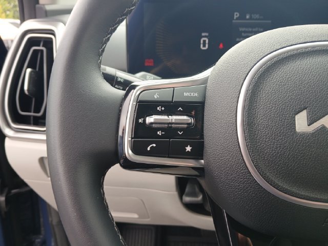 Used 2024 Black Kia S image 18