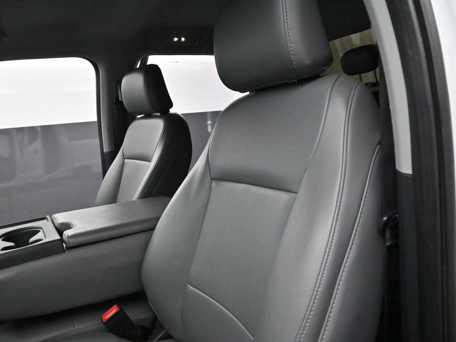 Used 2023 Oxford White Ford XL image 13