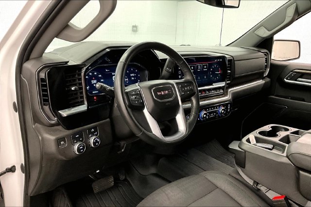 Used 2023 Summit White GMC SLE image 16