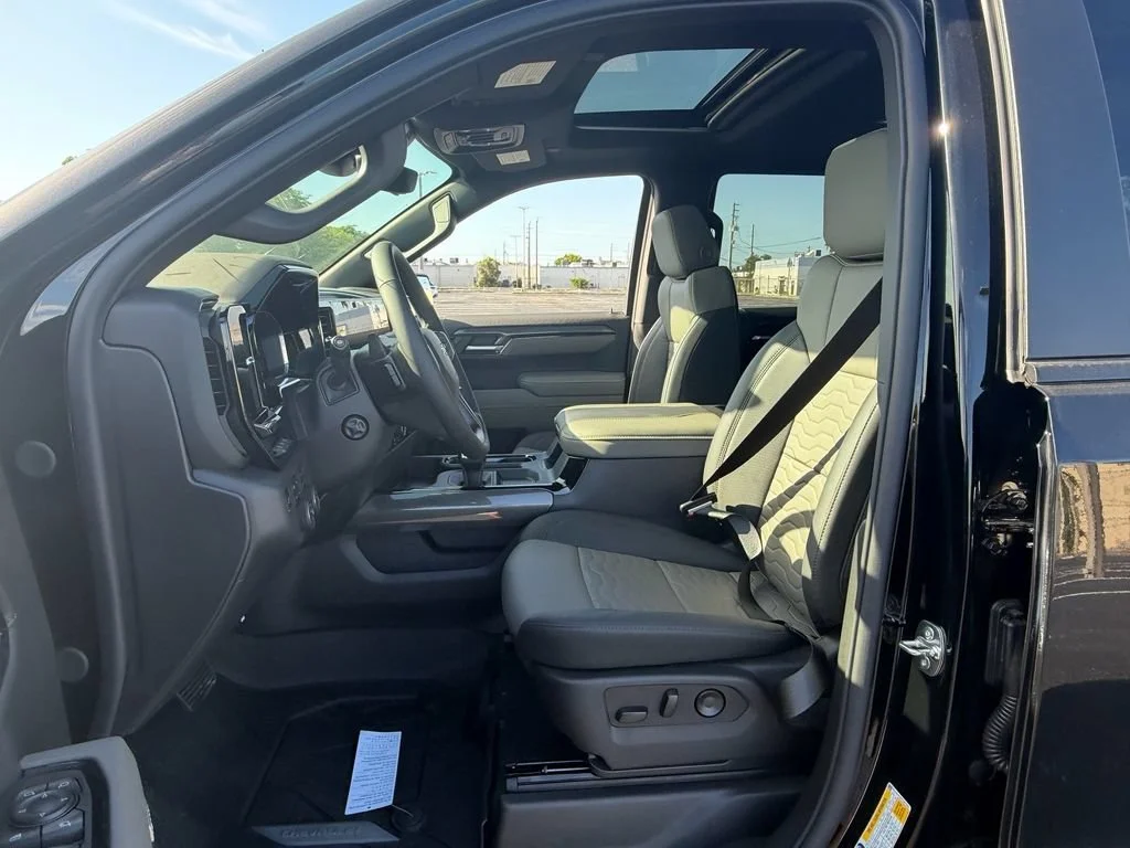 2026 Chevrolet Silverado 1500 ZR2 - Photo 7