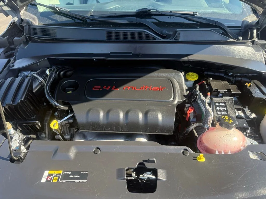 Used 2018 Silver Jeep Limited image 53