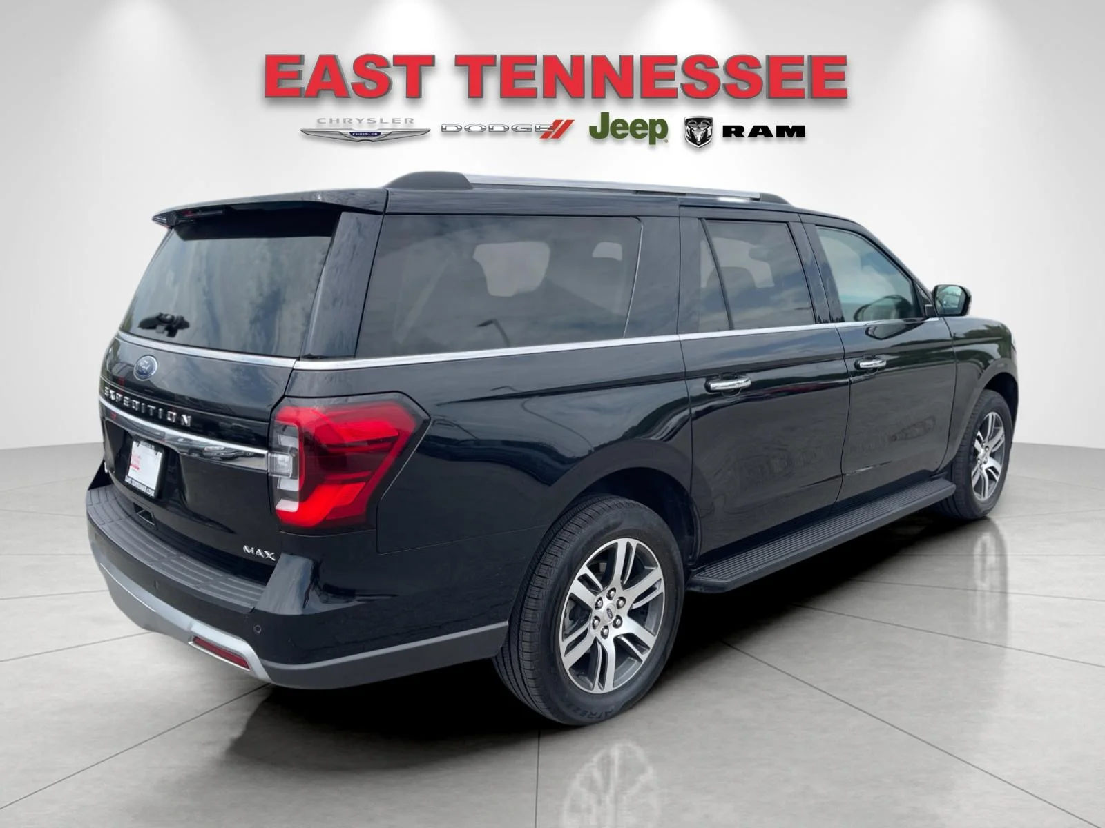 Used 2024 Black Ford Limited image 3