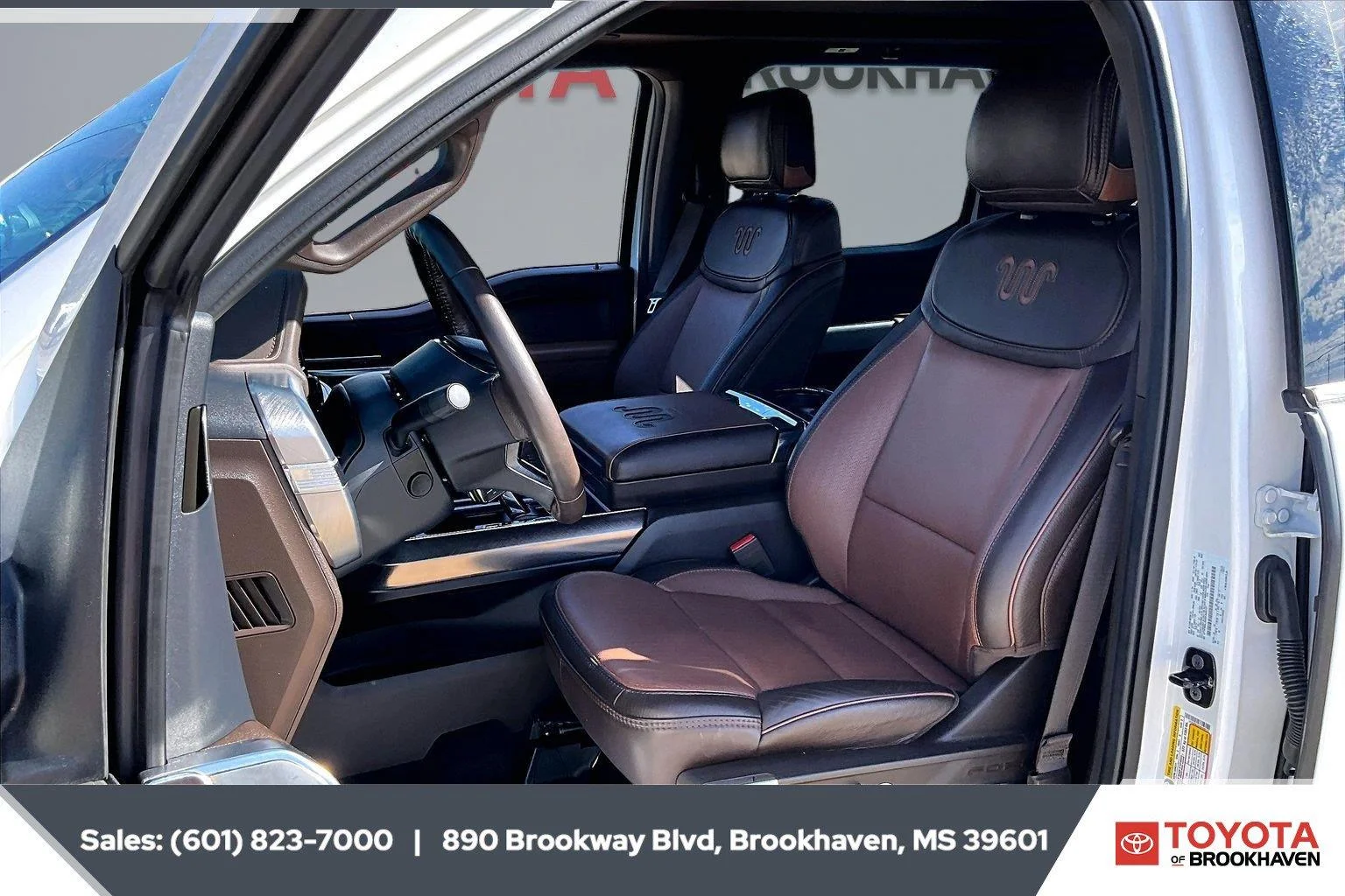 Used 2025 Star White Metallic Tri-Coat/Marsh Gray Ford King Ranch image 18