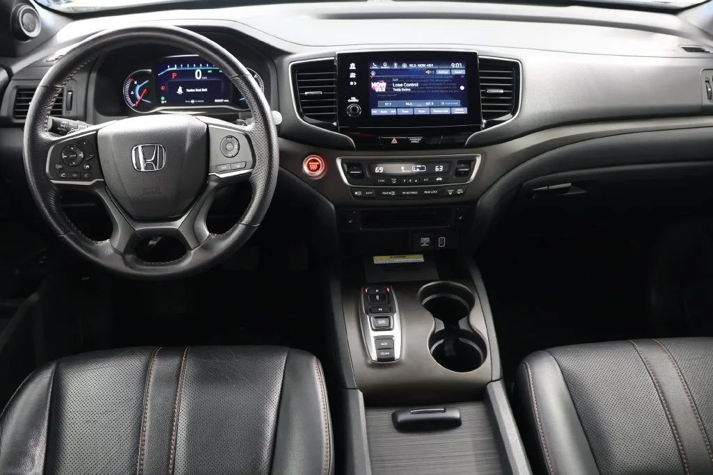 Used 2022 Platinum White Pearl Honda TrailSport image 2