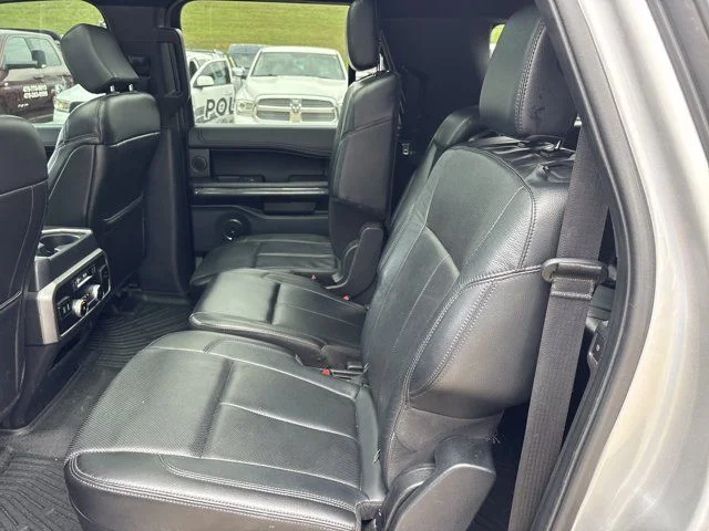 Used 2018 Silver Ford XLT image 17
