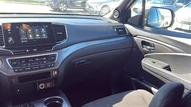 Used 2022  Honda Sport image 25