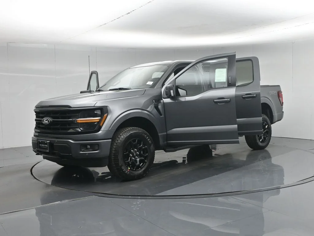New 2026 Carbonized Gray Metallic Ford XLT image 31