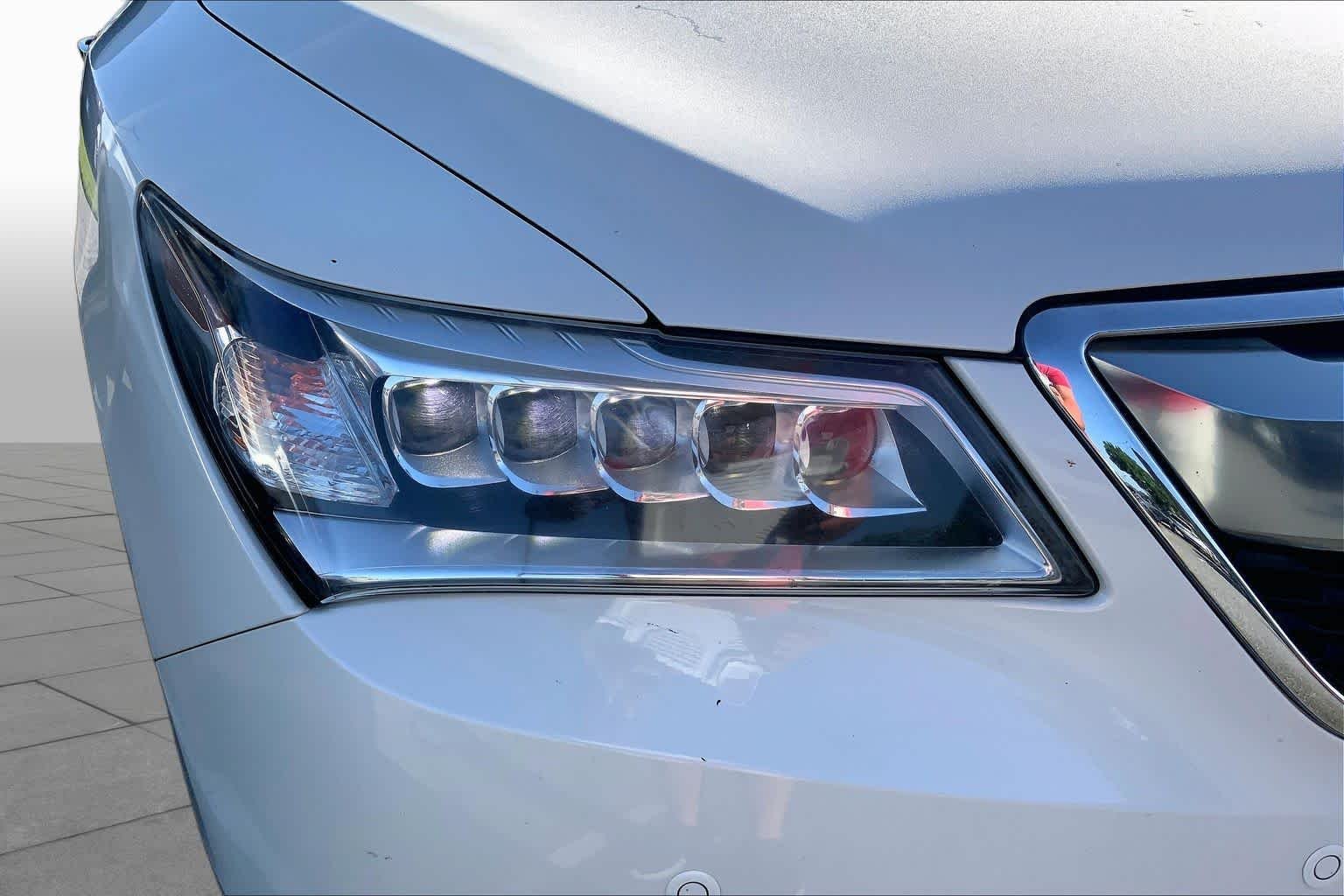 Used 2016 Crystal Black Pearl Acura w/Advance image 27