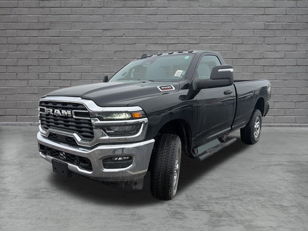 New 2026 Diamond Black Crystal Pearl-Coat Exterior Paint RAM Tradesman image 3