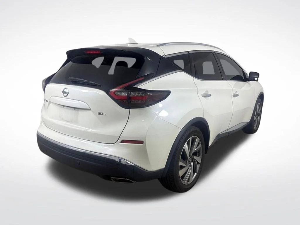 Used 2020 White Nissan SL image 3