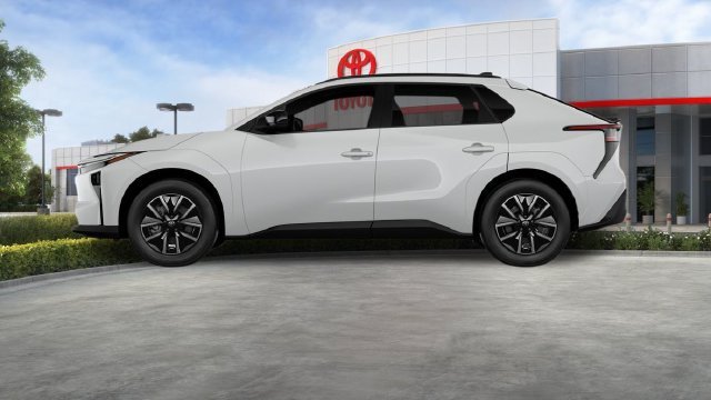 New 2027 Wind Chill Pearl <sup>1</sup> Toyota  XLE image 26