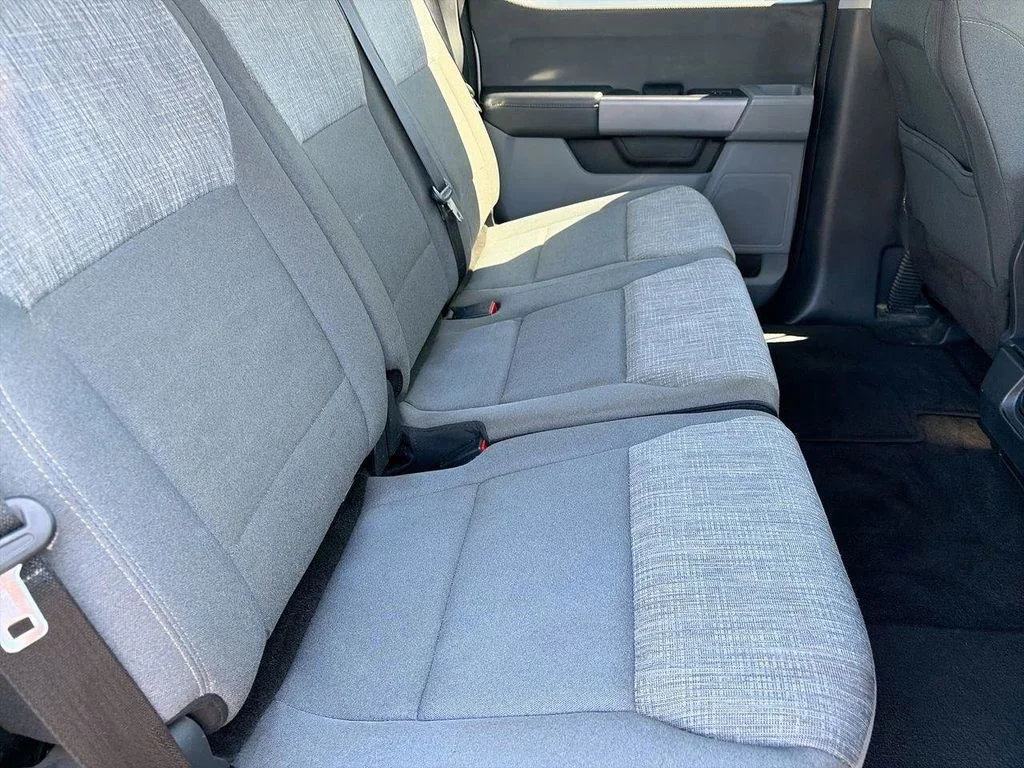Used 2023 Silver Ford XLT image 13