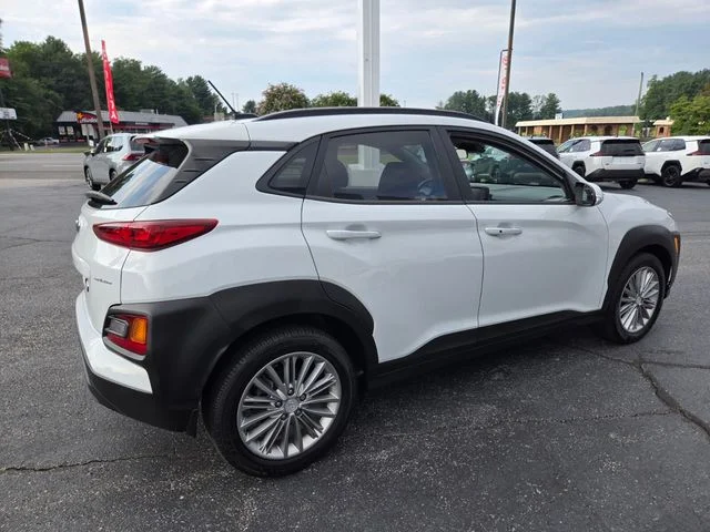 Used 2020 White Hyundai SEL image 9