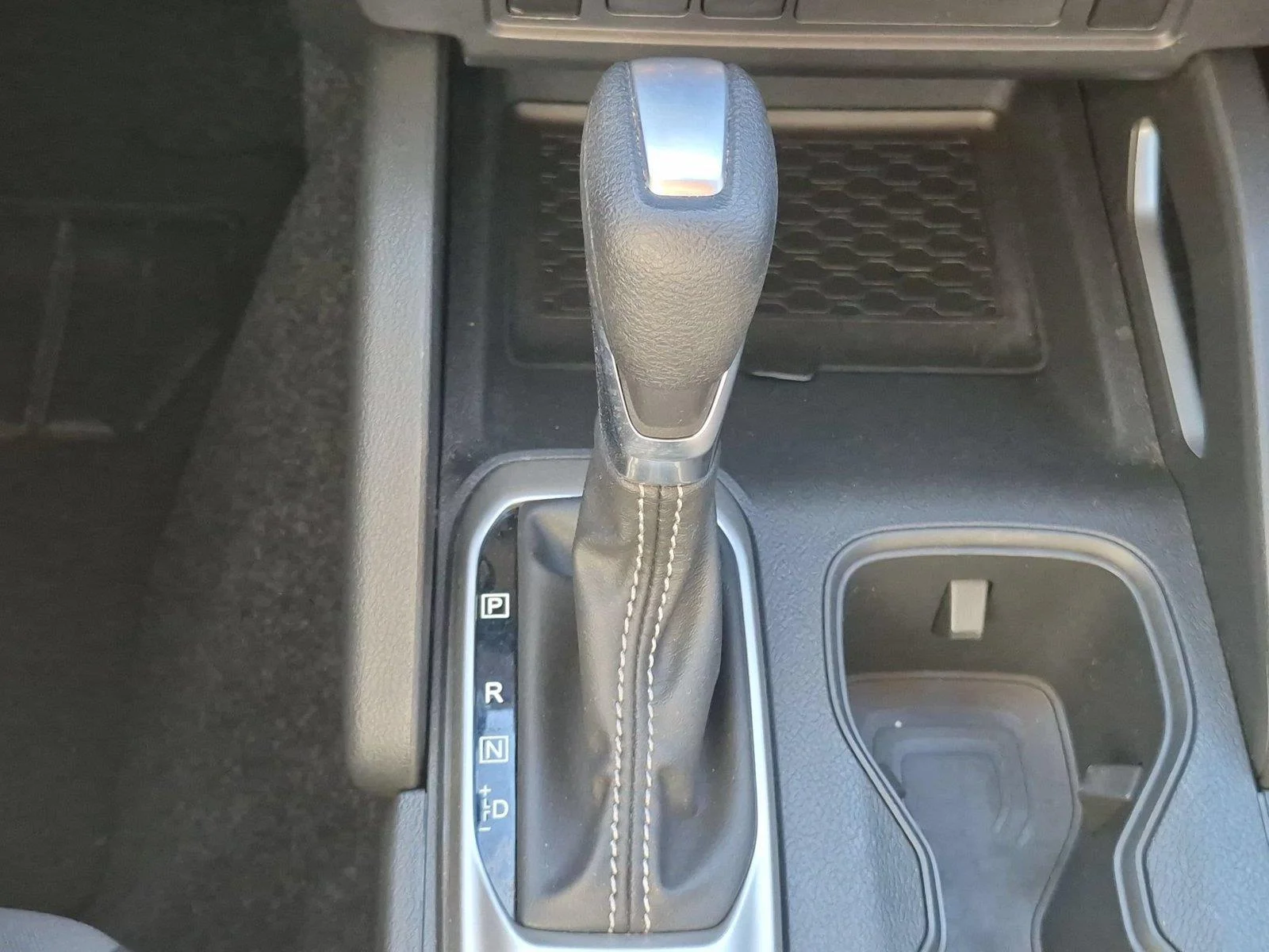 Used 2022 Gun Metallic Nissan SV image 26