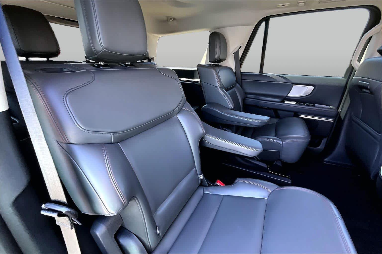 Certified Used 2025 Agate Black Metallic Ford Active image 20
