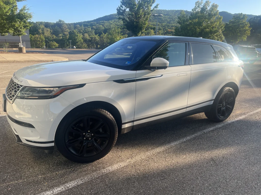Used 2020 Fuji White Land Rover S image 4