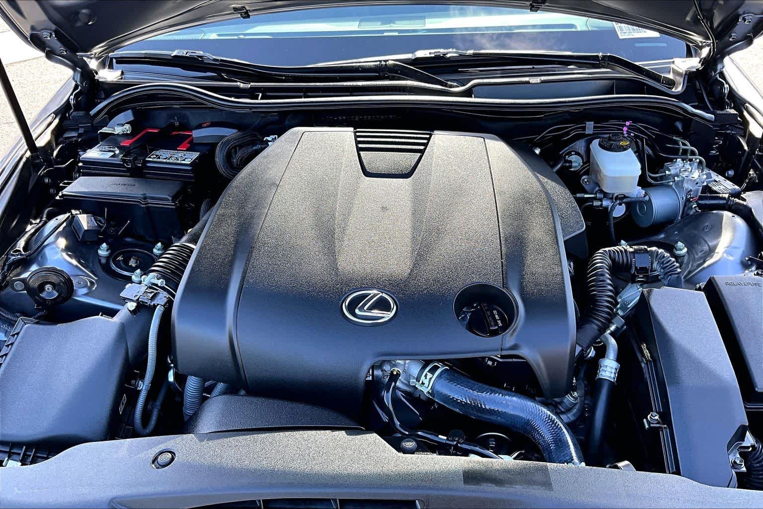 Used 2014 Nebula Gray Pearl Lexus  image 29