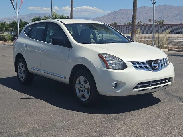 Used 2014 Pearl White Nissan S image 5
