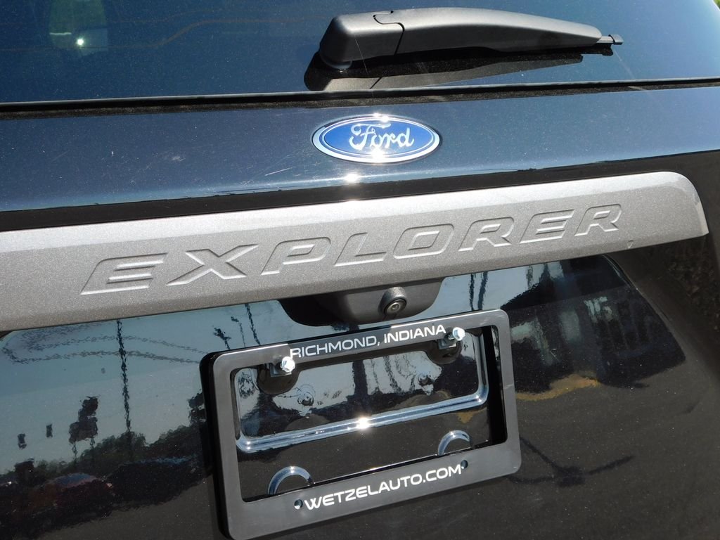 Used 2023 Black Ford XLT image 51