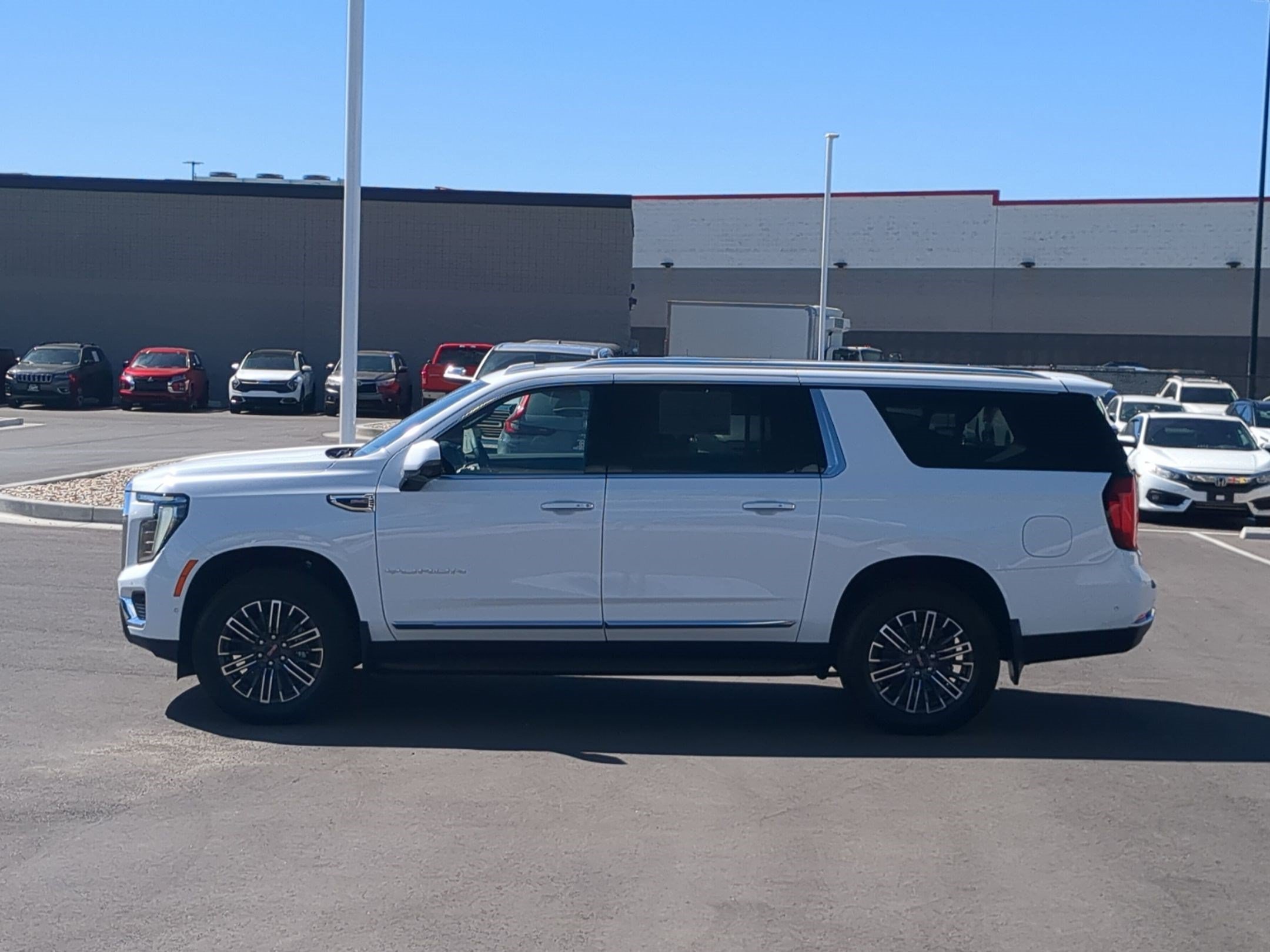 New 2026 Summit White GMC Elevation image 7