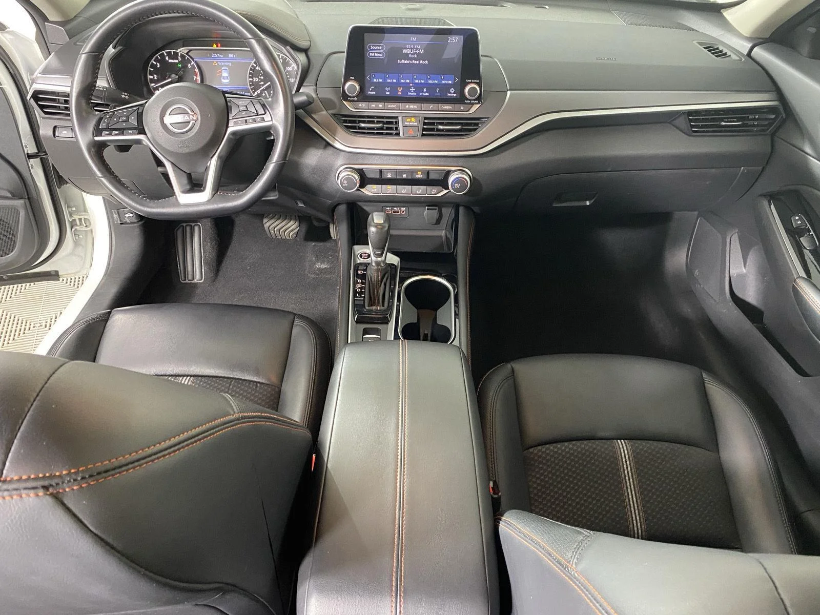 Used 2024 Pearl White Tricoat Nissan 2.5 SR image 22