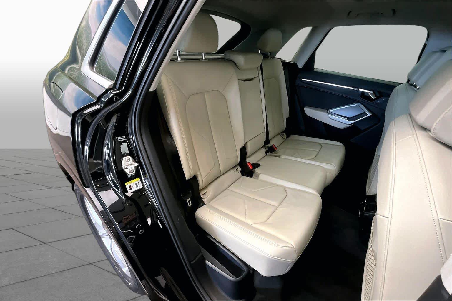 Used 2024 Mythos Black Metallic Audi S line Premium image 20