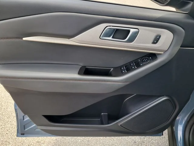 Used 2025 Blue Ford Active image 18