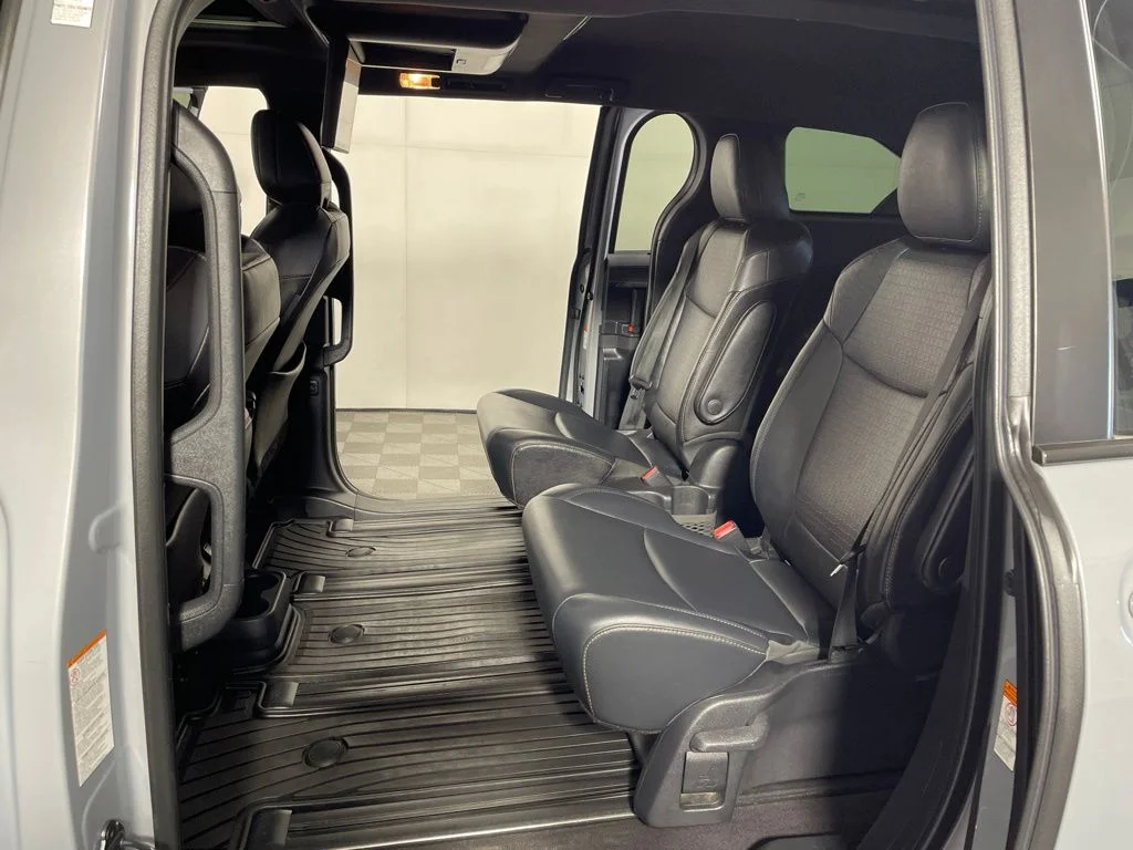 Used 2022 Gray Toyota Woodland Edition image 19