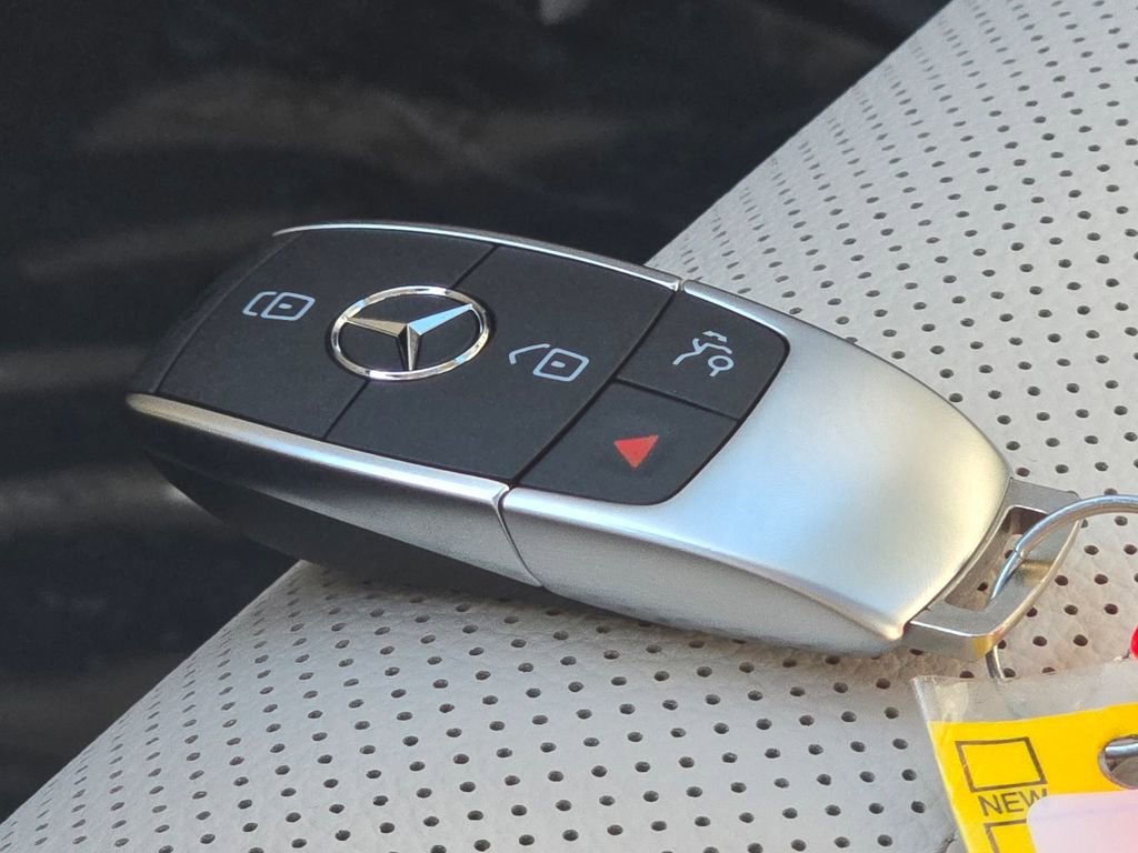 New 2026 Black Mercedes-Benz GLE 350 image 78