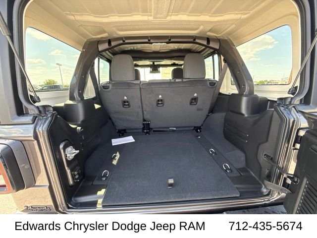 New 2026 Granite Crystal Metallic Clearcoat Jeep Willys image 20