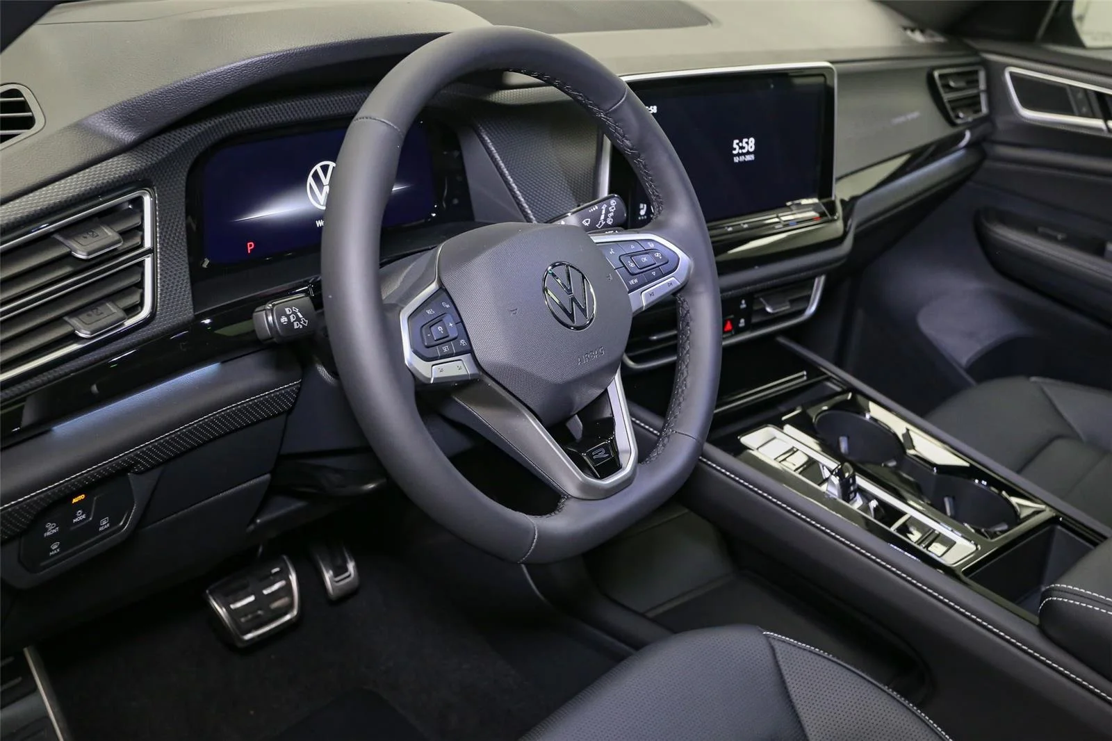 New 2026 Deep Black Pearl Volkswagen 2.0T SEL R-Line Black image 19
