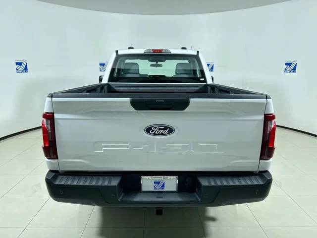 New 2025 OXFORD WHITE Ford XL 5.0L V8 Engine image 4