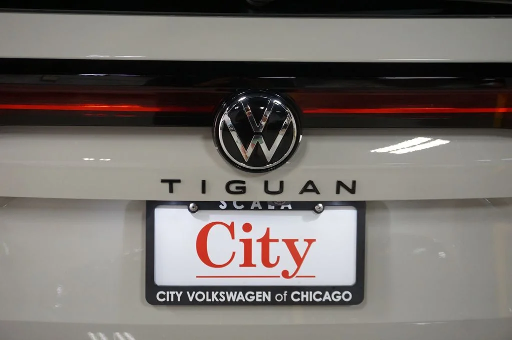New 2026 Beige Volkswagen 2.0T SE R-Line Black image 33