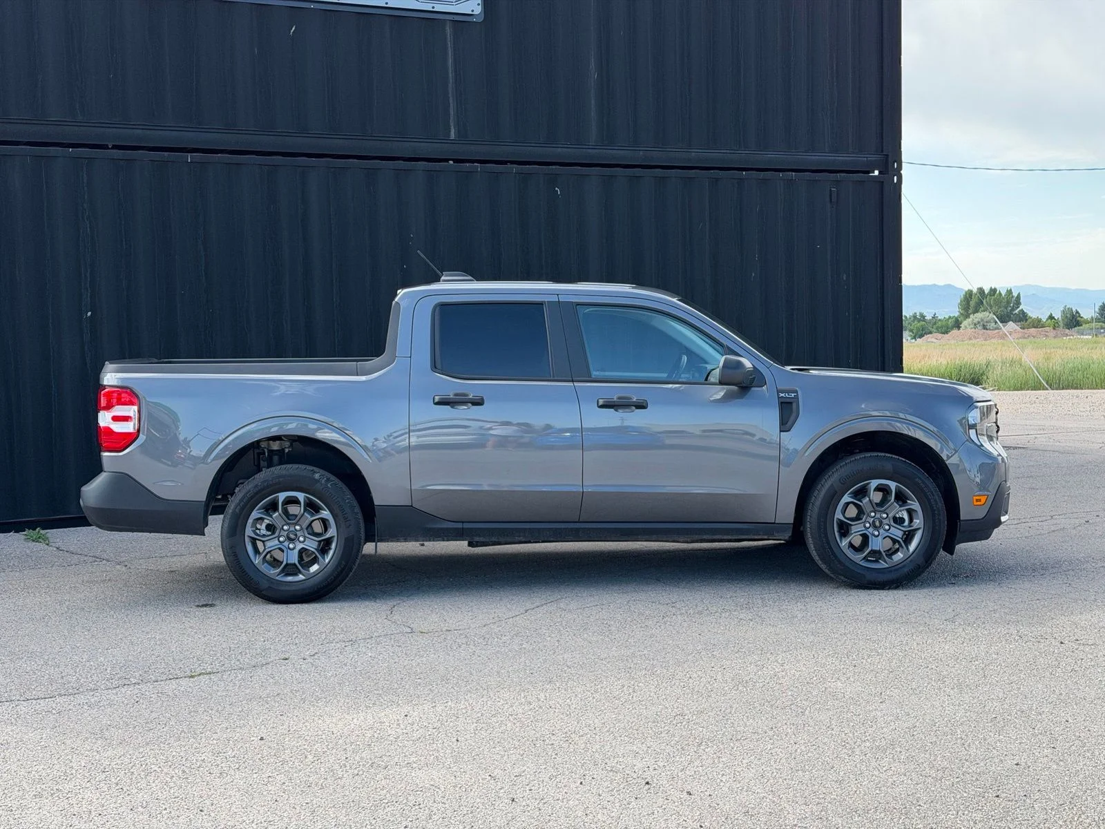 Used 2025 Gray Ford XLT image 6