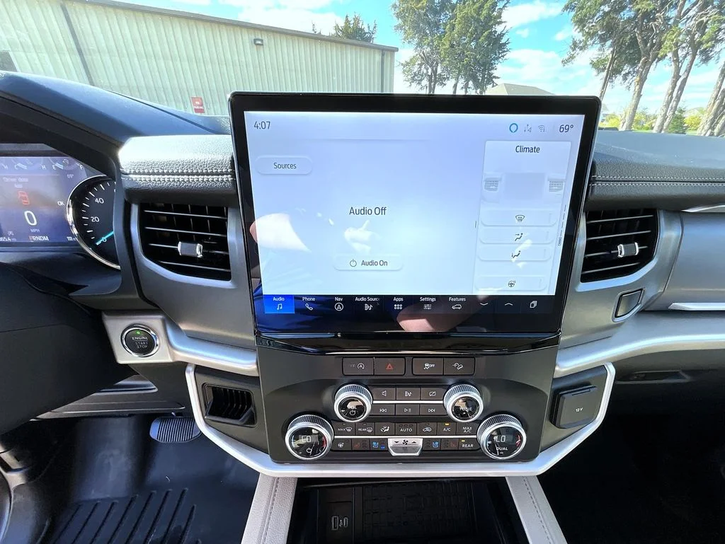 Used 2024 Red Ford XLT image 12