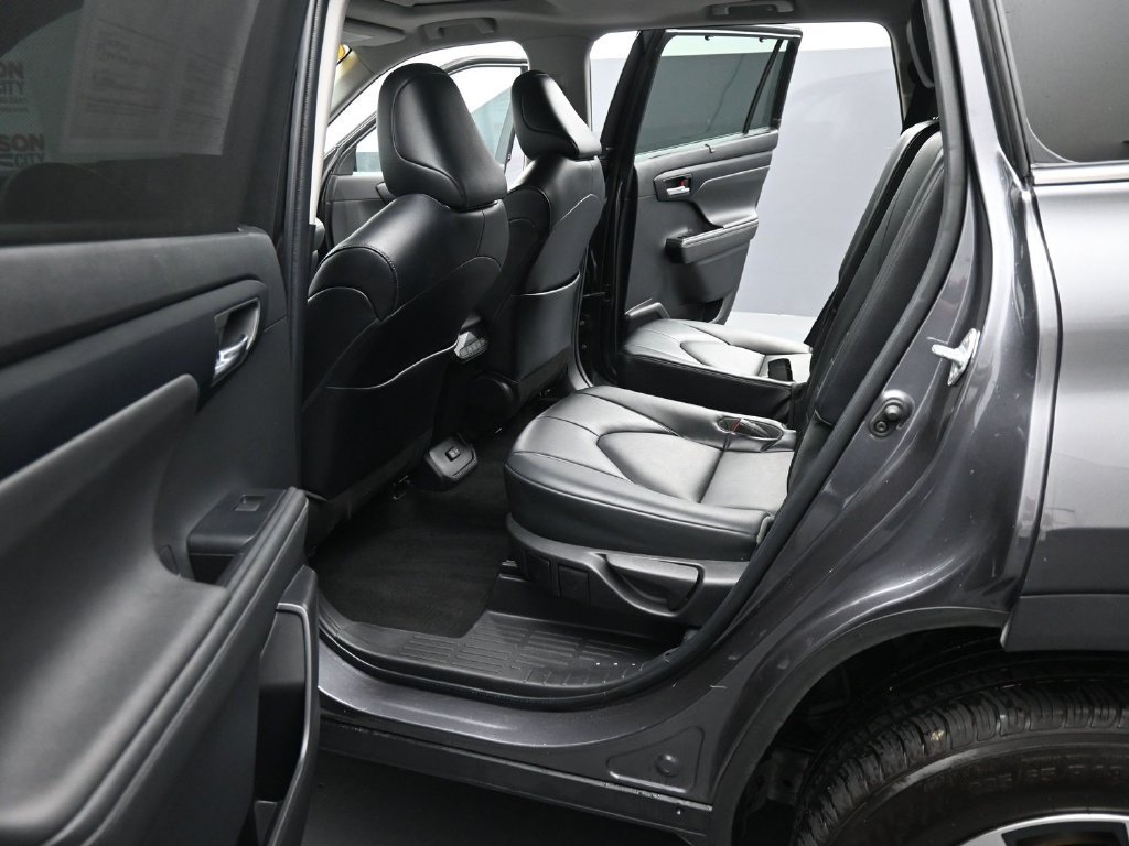 Used 2022 Gray Toyota XLE image 16