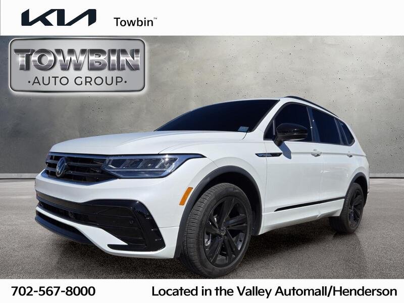 2024 Volkswagen Tiguan 2.0T SE R-Line Black's photo