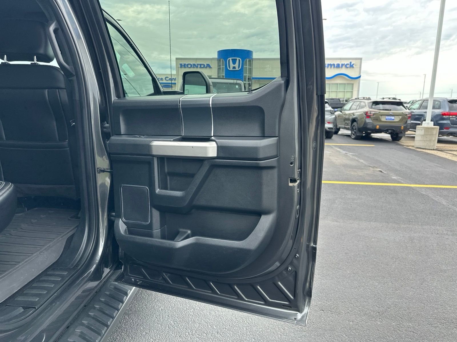 Used 2019 Gray Ford Lariat image 38