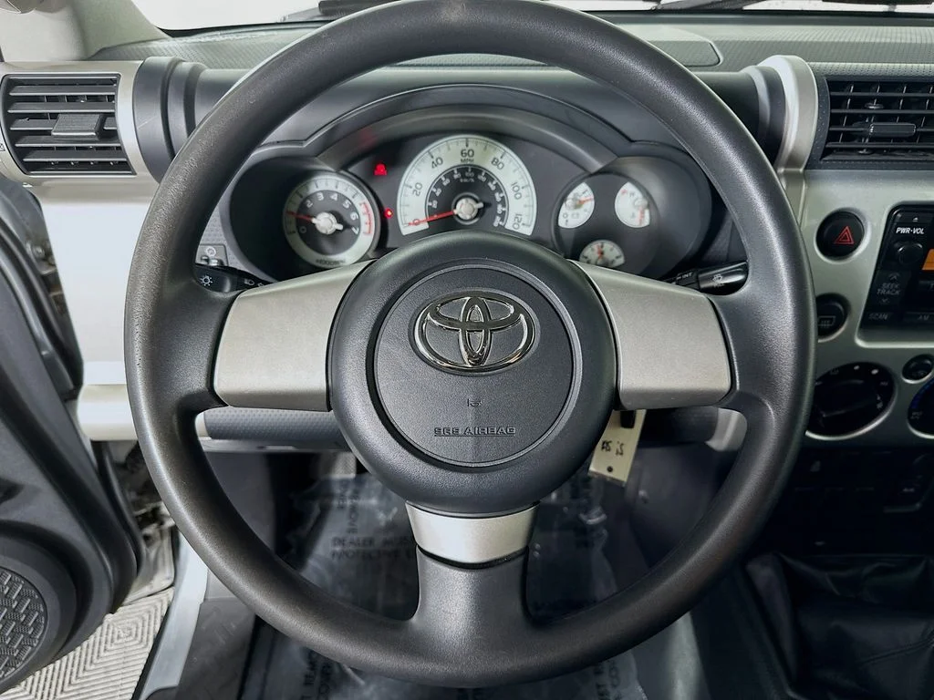 Used 2007 Titanium Metallic Toyota  image 12