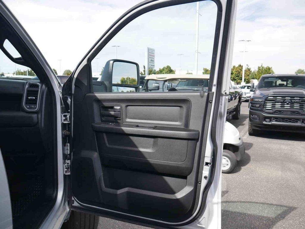 2026 RAM 3500 Tradesman - Photo 27